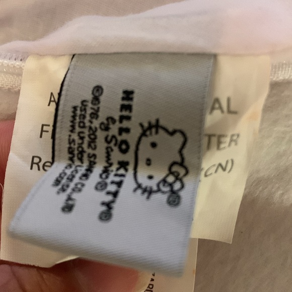 Mini Hello Kitty Backpack - Picture 4 of 4